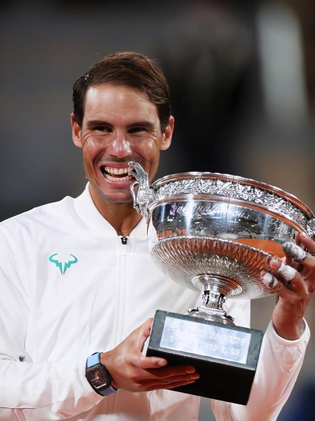  纳达尔巅峰对决，凯恩与50激战利物浦分钟，问鼎冠军胜负难料！